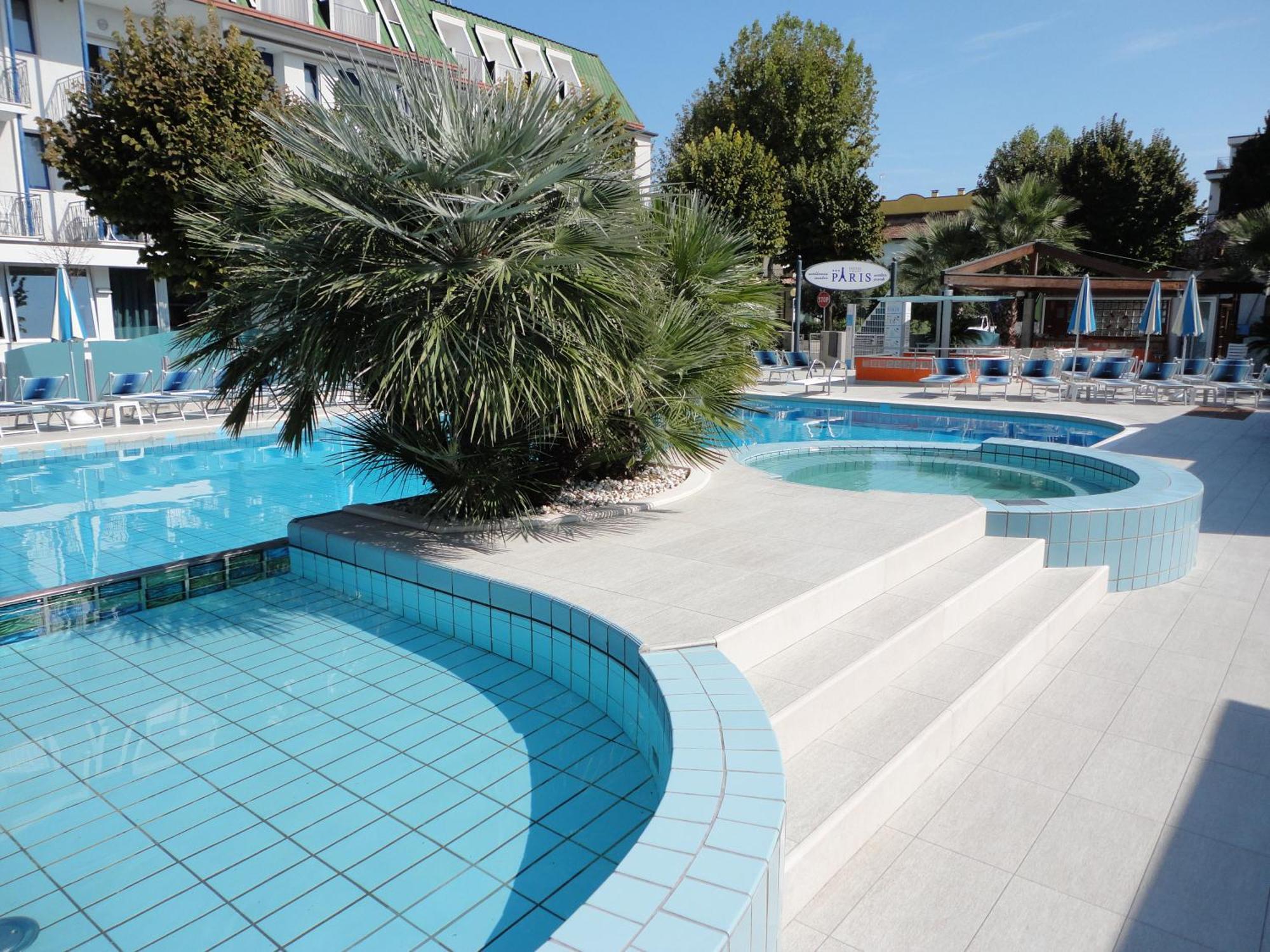 Hotel Paris Resort بيلاريا-إيجيا مارينا المظهر الخارجي الصورة